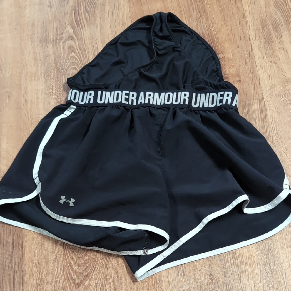 Under Armour Women's Black Shorts - Picture 4 of 7